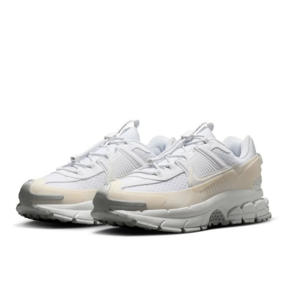 "Nike Zoom Vomero Roam"